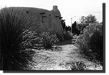 Another historical photo of the exterior of a building on UNM Main Campus